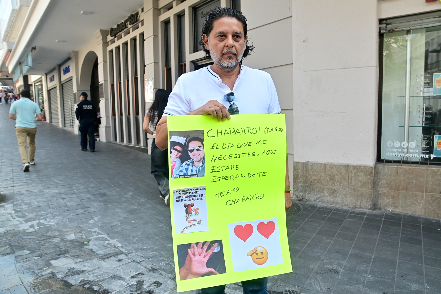 Padres de familia exigen equidad legal