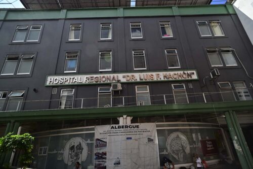 Trabajadores del Hospital “Dr. Luis F. Nachón” exigen mejores condiciones laborales
